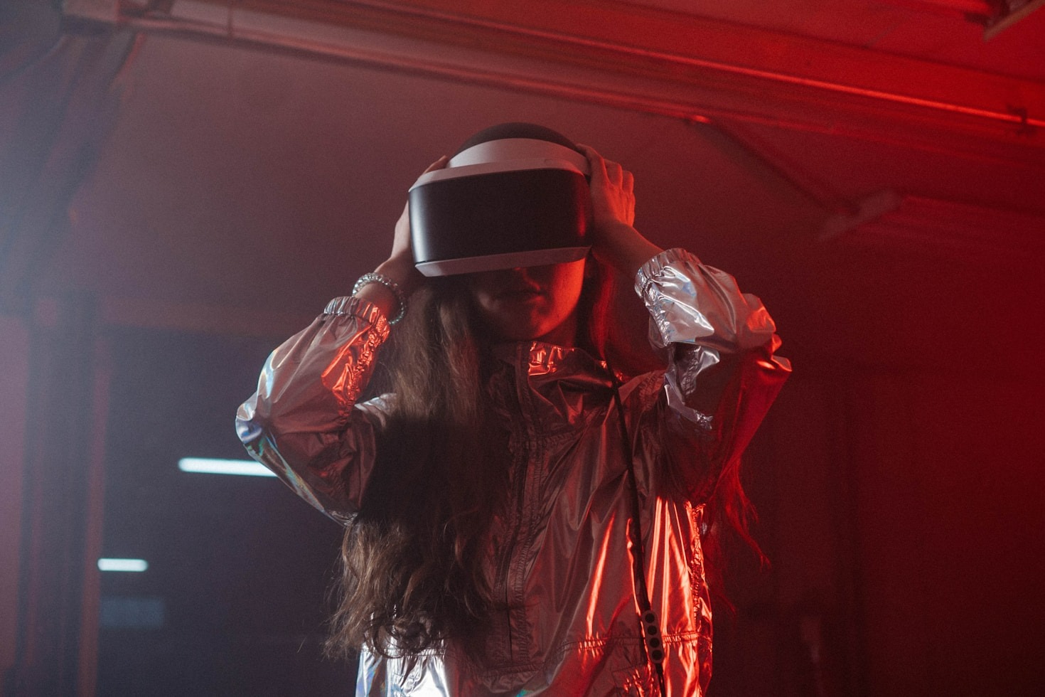 Exploring The Future Of Virtual Screen Displays